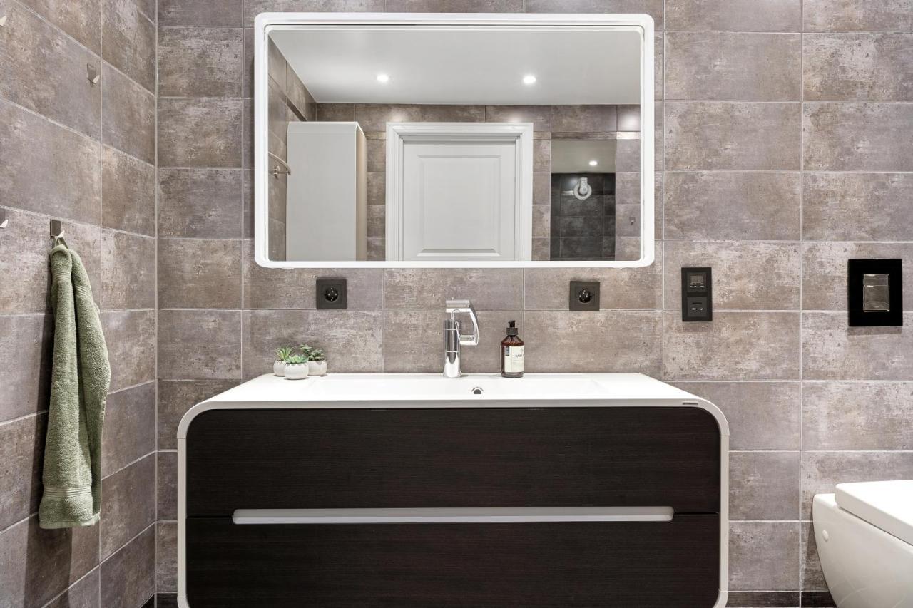 טרומסה Cozy Elegant 2Bedroom Apt W/Parking And Nice View מראה חיצוני תמונה